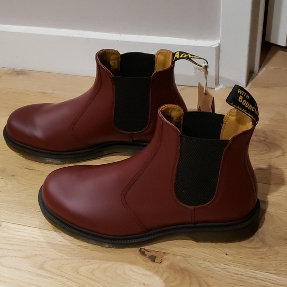 Dr. Martens Shoes - New 2976 Dr Martens chelsea boot maroon 10M 11L
